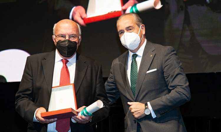 Manuel Fariña, premio a la Trayectoria Profesional en el Mundo Rural de la Fundación Caja Rural de Zamora